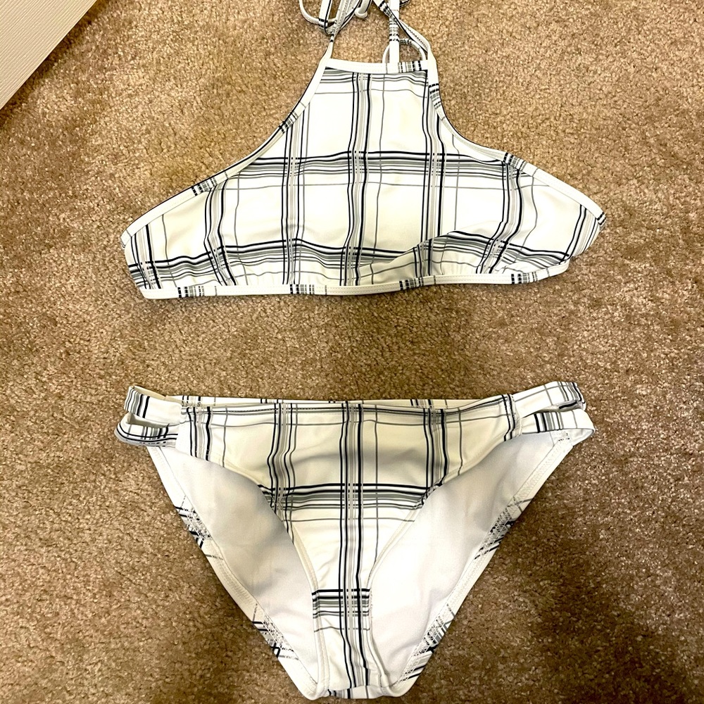 Halter bikini